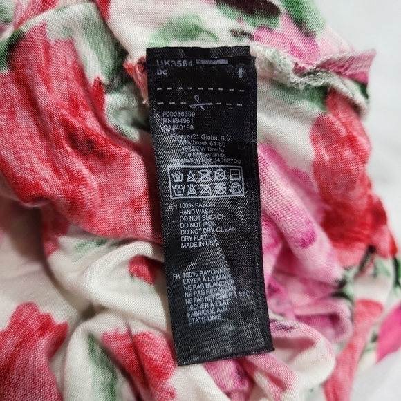 FOREVER 21 - Floral wide neck crop tops - Picture 2 of 7